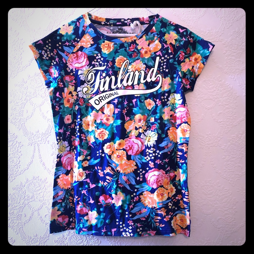Floral Finland T Shirt